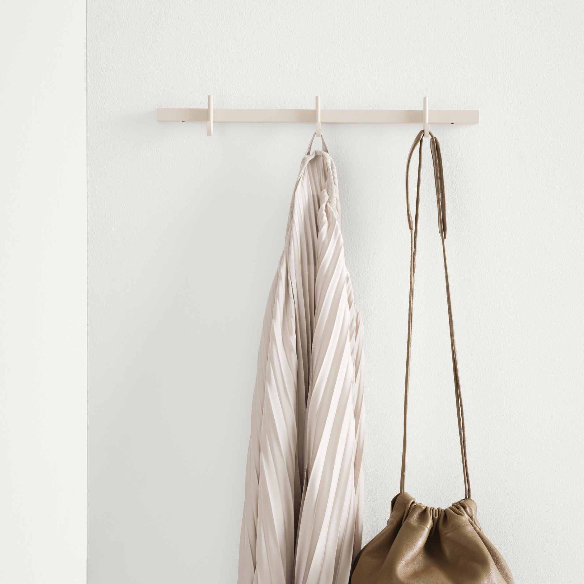 Relief Hook Rail